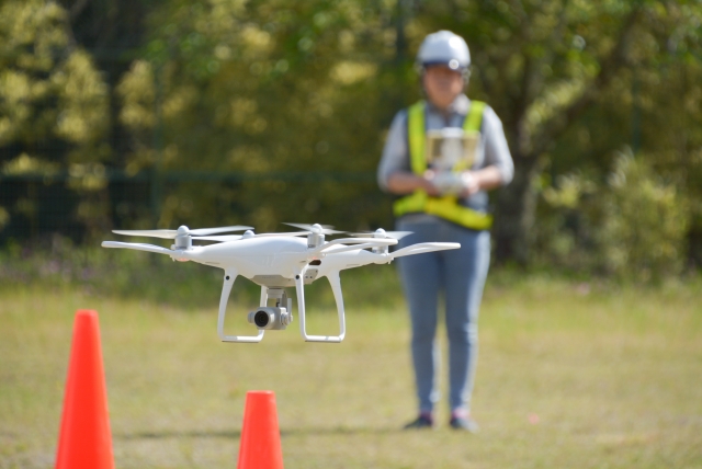 ドローン操縦